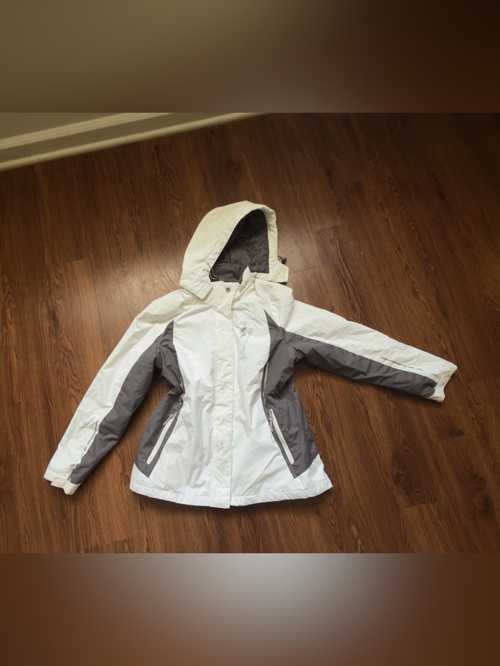 Free Country White and Gray Women's Ski Jacket with Hood